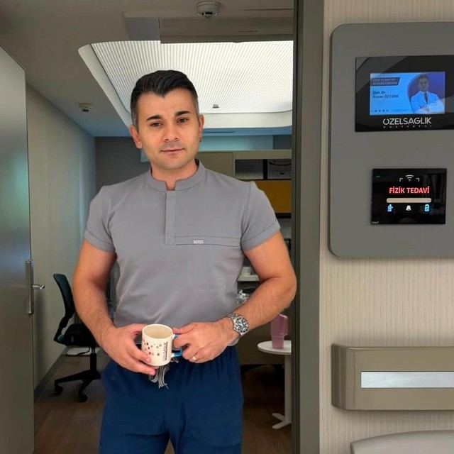 Uzm. Dr. C. Arman Öztürk